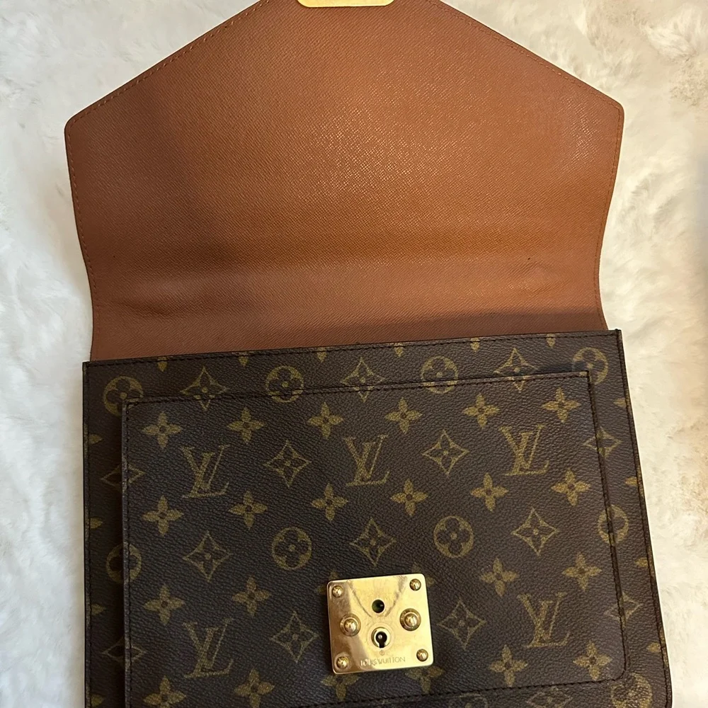 βββSOLD! Louis Vuitton Monceau βββ - Picture 9 of 17